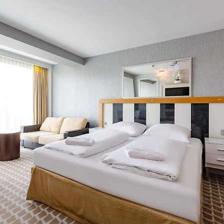 Vacationclub - Marine Hotel Apartament 214 โควอบเซก ภายนอก รูปภาพ